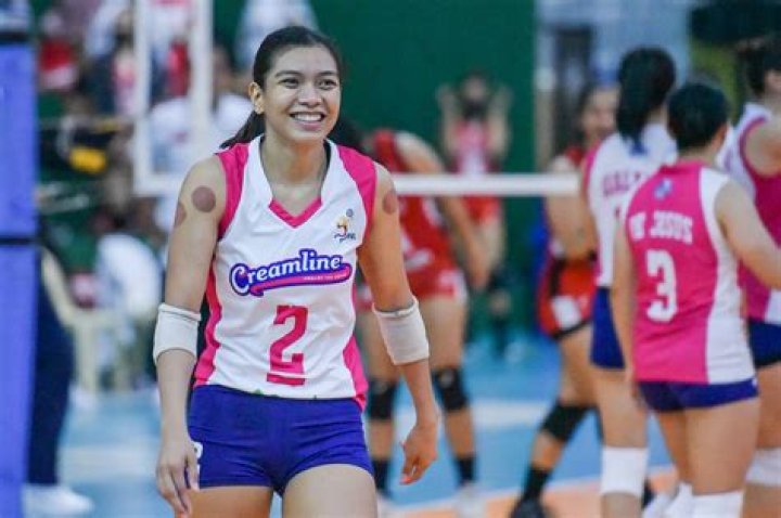 Unveiling Alyssa Valdez's Age: Unlocking Discoveries & Insights