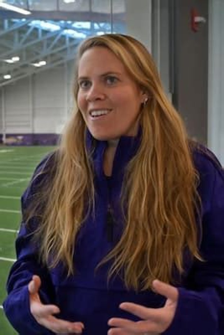 Unveiling The Enigmatic Age Of Amanda Belichick: Uncovering Hidden Truths