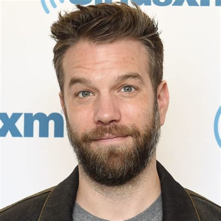 Unveiling The Comedic Elevation: Anthony Jeselnik's Height Explored