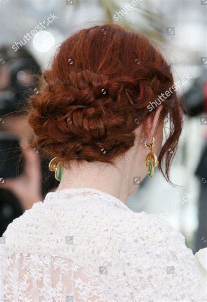 Unlock The Secrets Of Bryce Dallas Howard's Iconic Hairstyle