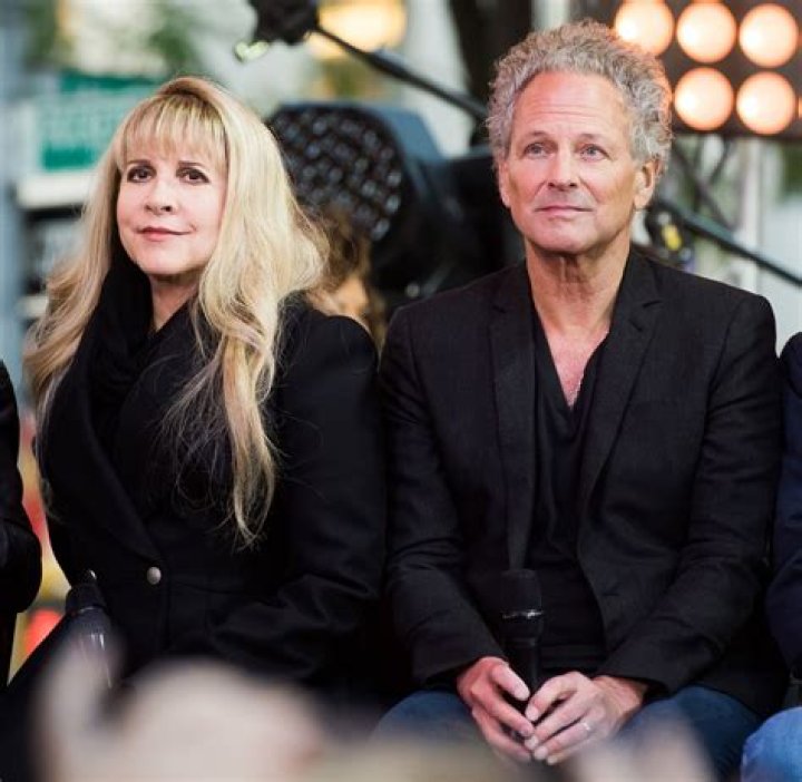 Unveiling The Enduring Love And Creative Chemistry Of Christine McVie & Lindsey Buckingham