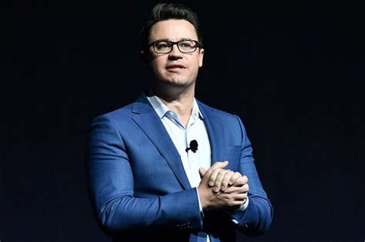 Uncovering The Truth Behind Dave Hollis's Sudden Passing