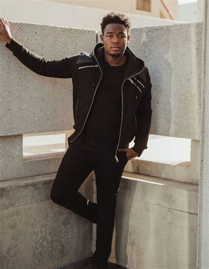 Unveiling The Enigmatic Dexter Darden's Height: Discoveries And Insights