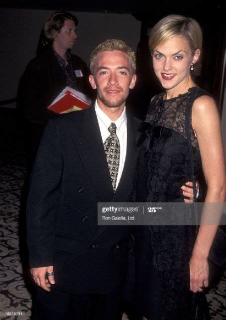 Unveiling The Enigmatic World Of Elaine Hendrix's Husband