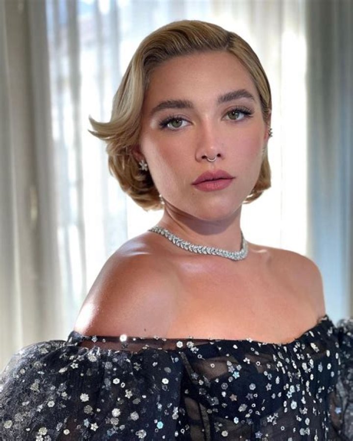 Florence Pugh's Sexuality: Unraveling Identity, Breaking Barriers