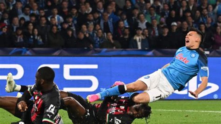 Discover Unseen Truths: Hirving Lozano's Injury Unraveled