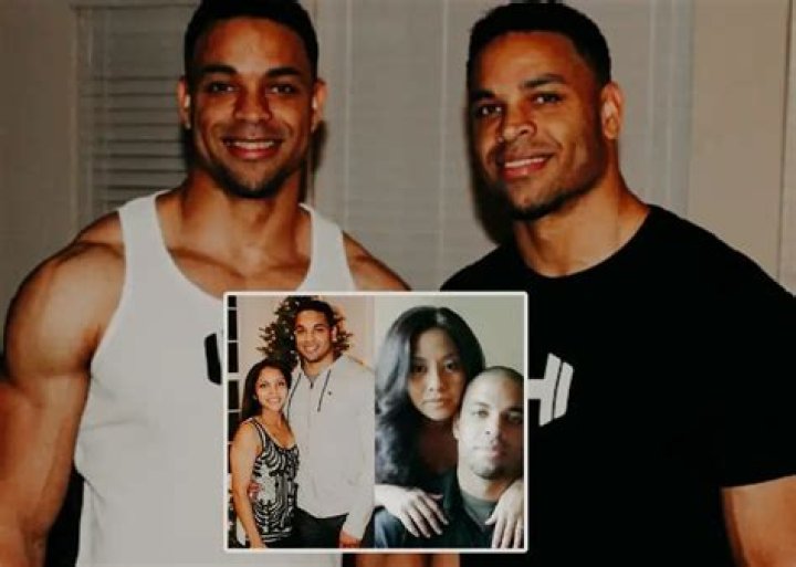 Unveiling The Meaning Behind The Viral "Hodgetwins Parents Photo"