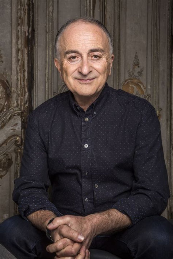 Tony Robinson's Net Worth Revealed