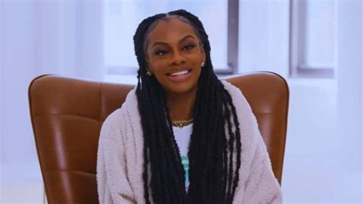 Unveiling The Enigmatic Height Of Jess Hilarious: Insights And Revelations