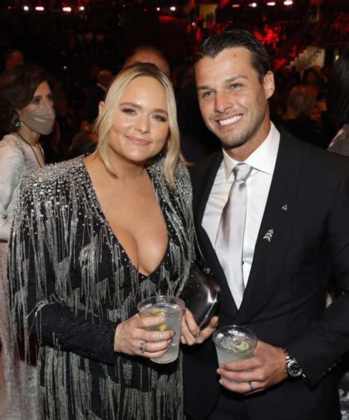 Unveiling The Truth: Miranda Lambert's Pregnancy Journey