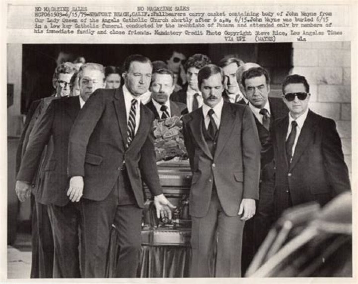 Uncovering The Secrets Of A Hollywood Icon's Funeral