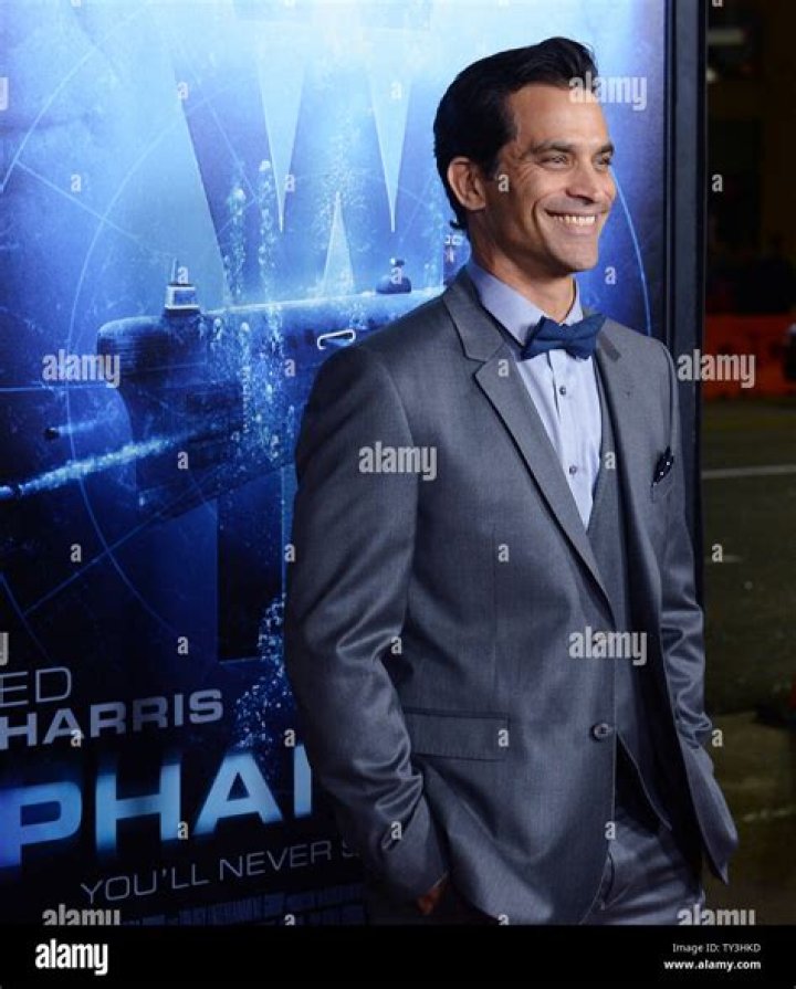 Unveiling The Secrets: Johnathon Schaech's Height Explored