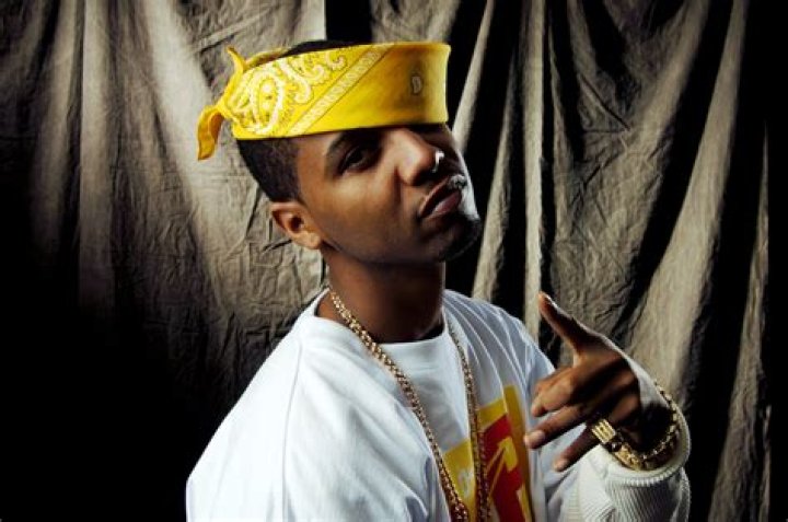 Unveiling Juelz Santana's Lyrical Genius And Creative Odyssey