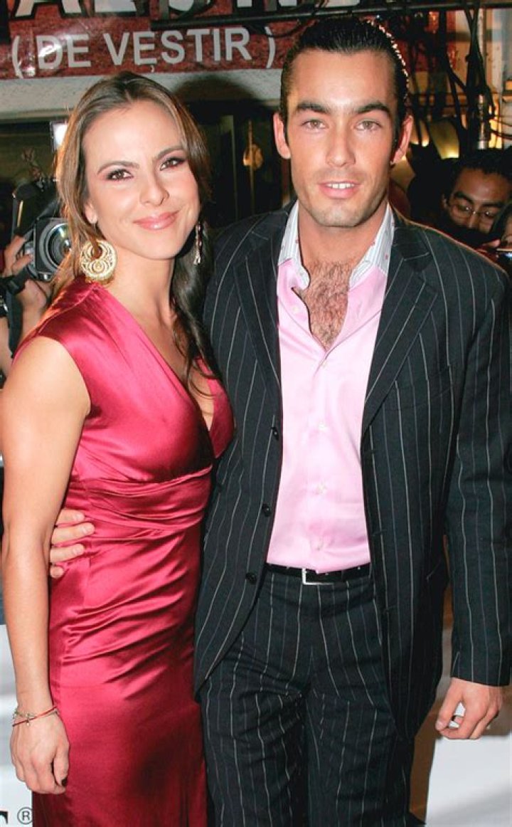 Unveiling The Secrets: Kate Del Castillo's Relationships