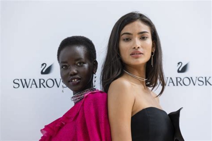 Unveiling The Secrets Of Kelly Gale's Towering Height