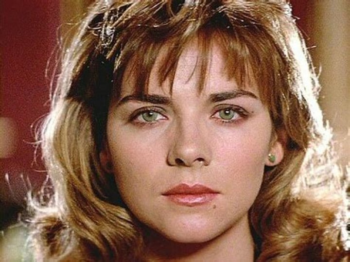 Unveiling The Enchanting Eyes Of Kim Cattrall