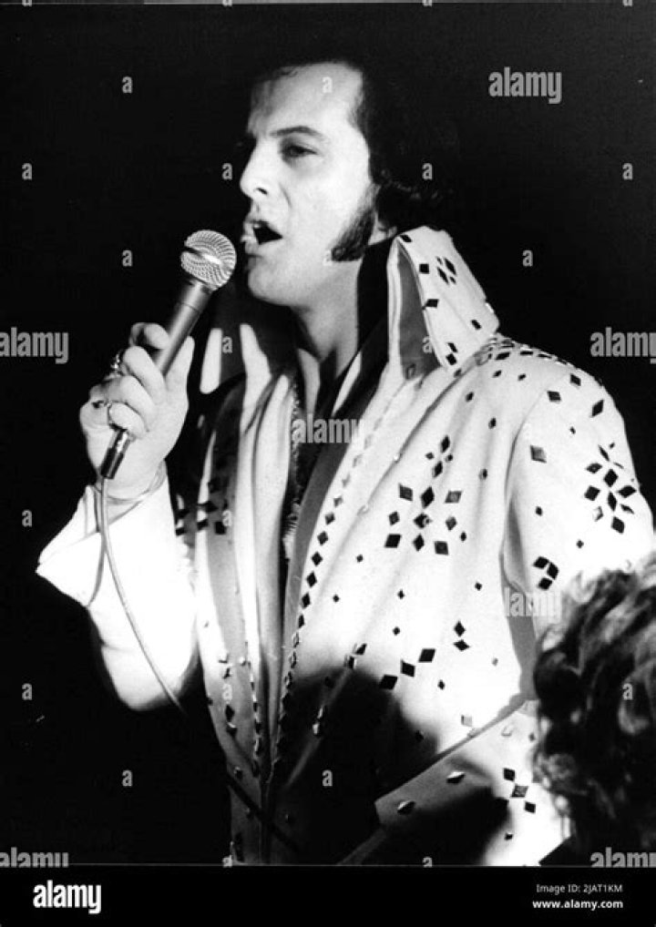 Uncovering The World Of Kim Leonard