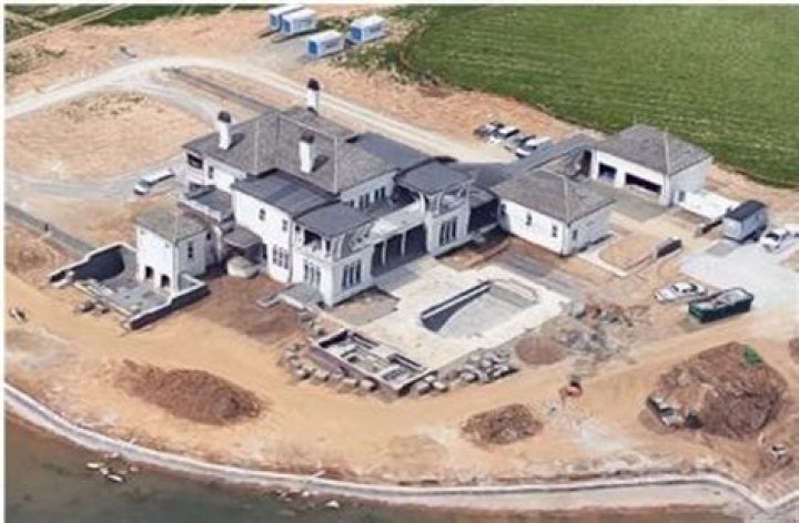 Discover The Enchanting World Of Luke Bryan's Luxurious Estate