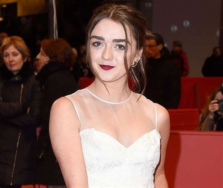 Unveiling Maisie Williams' Bra Size