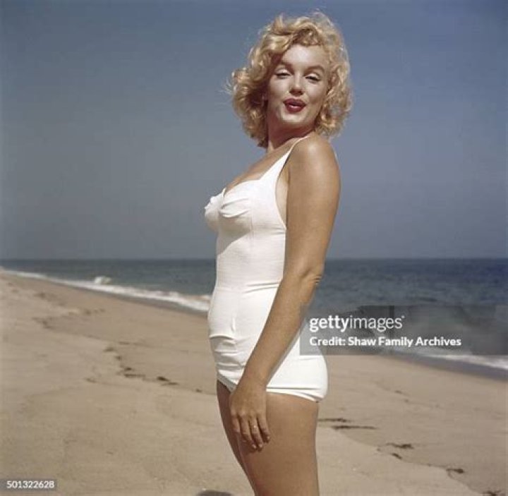 Marilyn Monroe's Beach Photos Unveiled