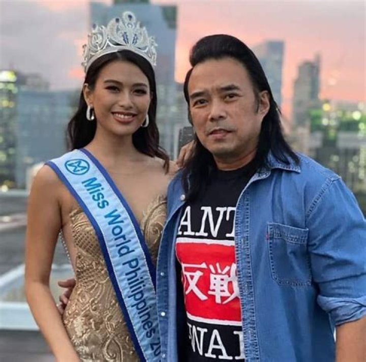 Uncover The Business Empire Of Michelle Dee's Father: Secrets To Success Revealed