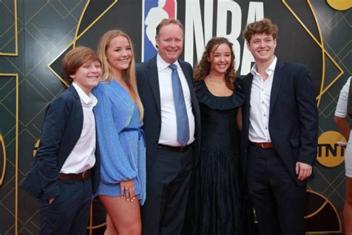 Meet The Inspiring Wife Of NBA Coach Mike Budenholzer
