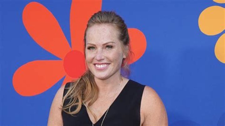 Unveiling Mina Starsiak's Height And Weight: Secrets Revealed