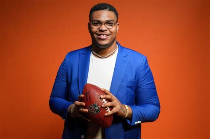 Discover The Enigmatic World Of Orlando Brown: Singer, Actor, And Inspiration