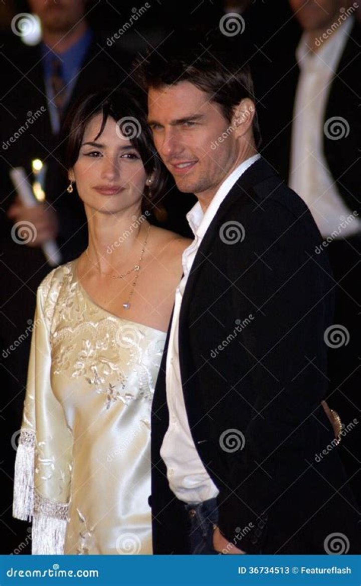 Penelope Cruz And Tom Cruise: A Hollywood Romance Unveiled