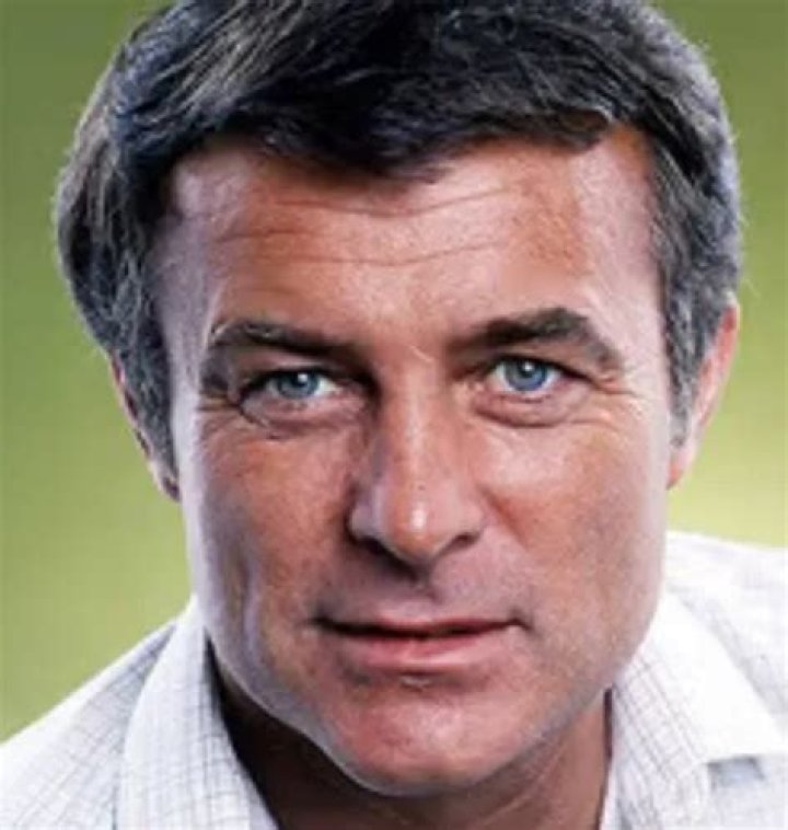 Robert Conrad's Height And Weight Revealed
