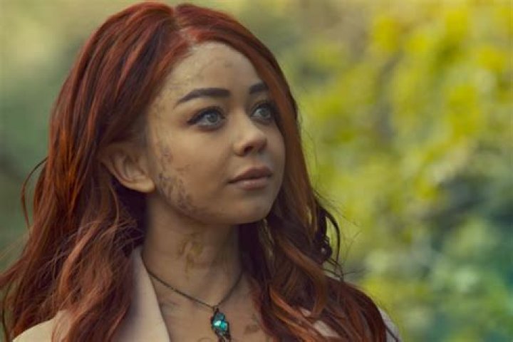 Discover The World Of Sarah Hyland's Cinematic Journey