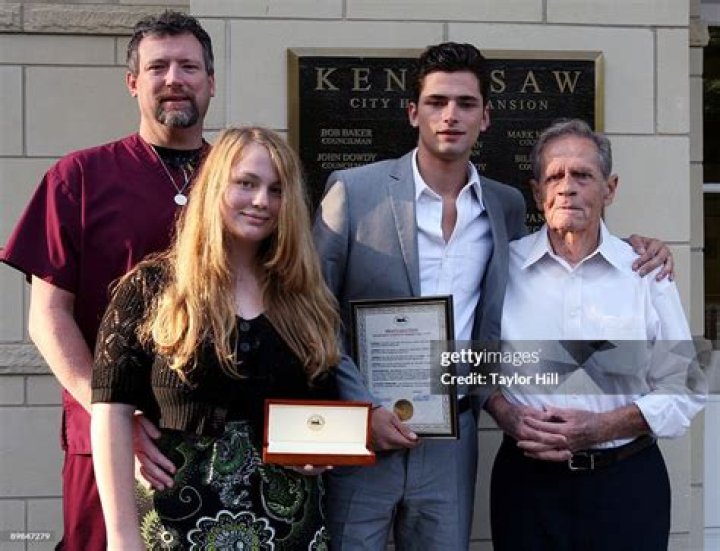 Unveiling The Sean O'Pry Family: A Dynasty In Fashion