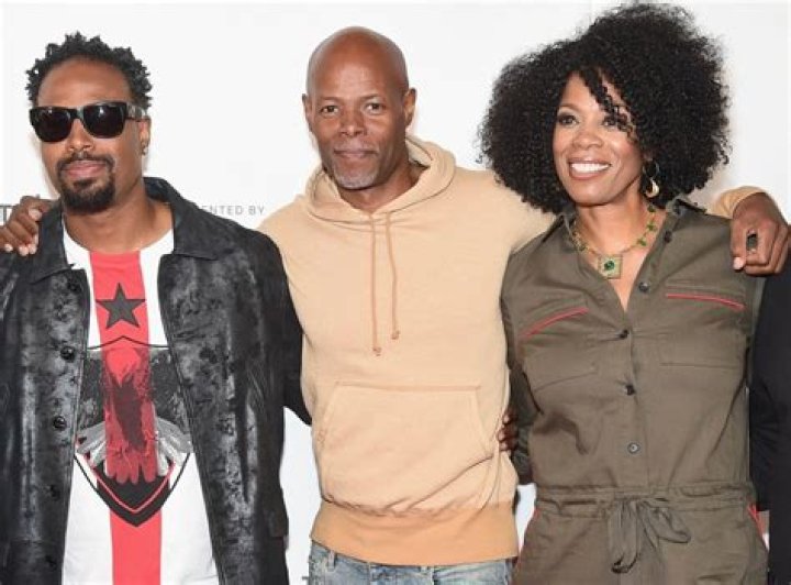 Unveiling Shawn Wayans' Marital Status: Surprising Revelations Ahead