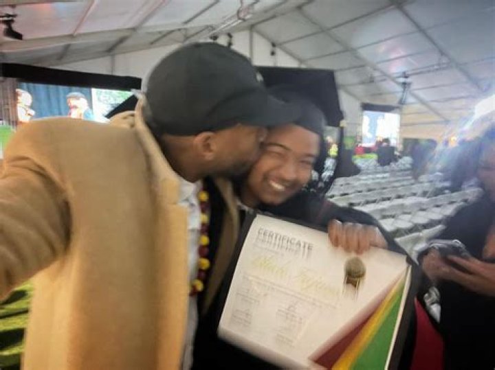 Discover The Force Behind Shawn Wayans: Unveiling His Inspiring Partner