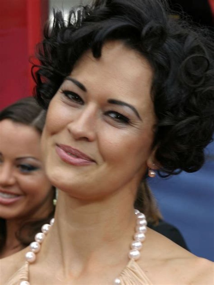 Discover The Unseen: Unveiling Sydney Penny's World