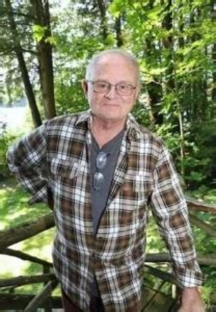 Where's Gary Burghoff Now? Uncovering His Life And Legacy