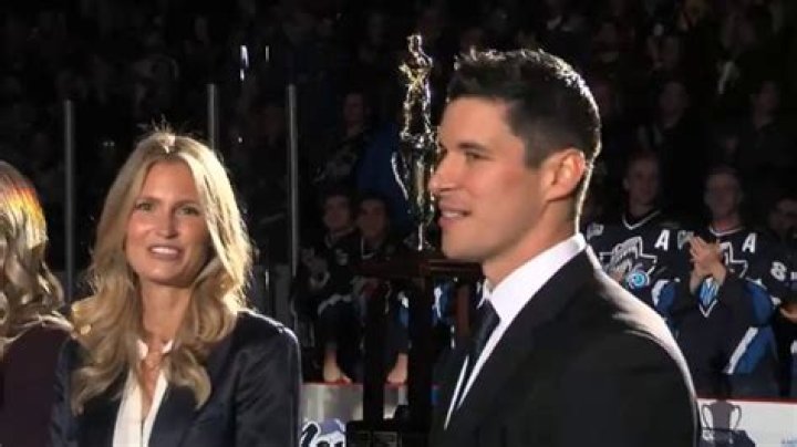 Uncover The Truth Behind Sidney Crosby's Love Life