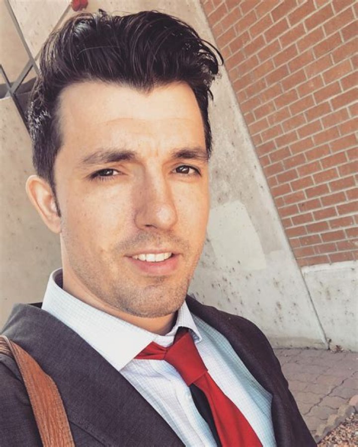 A Blind And Autistic Trailblazer On "Love Is Blind"